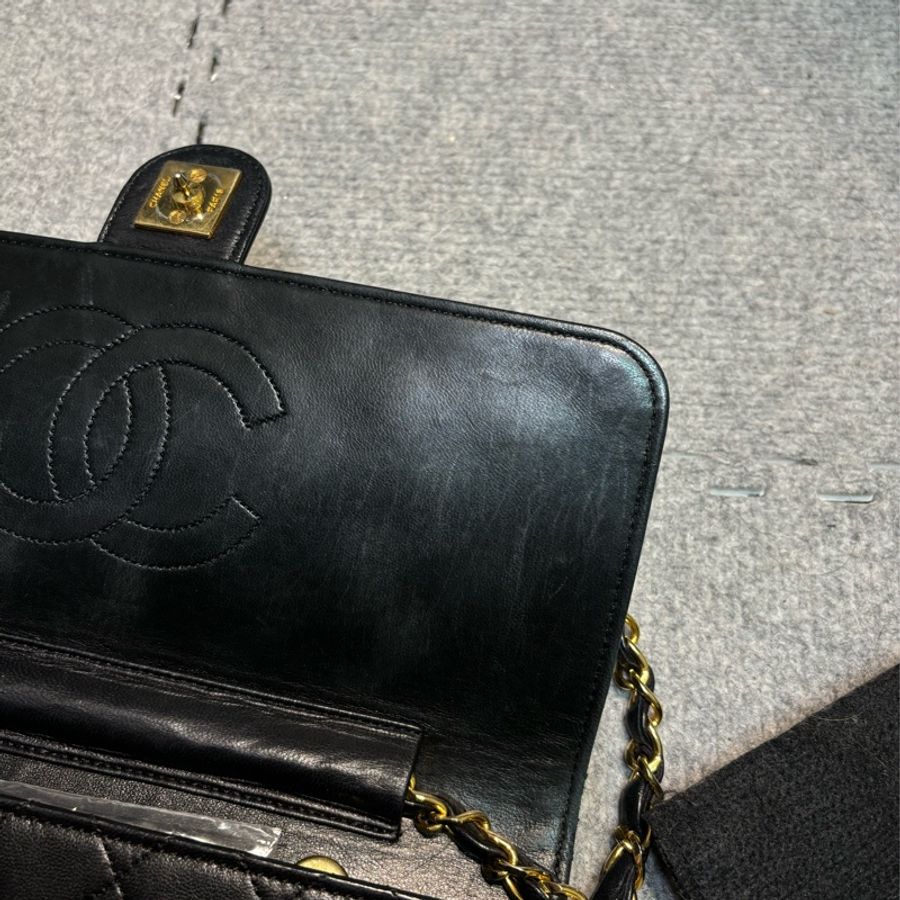 🏷️ Chanel woc-37