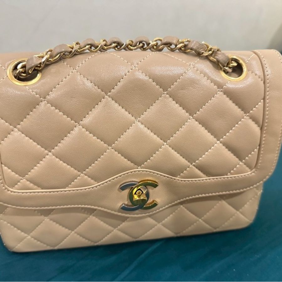 中古香奈兒包包。巴黎限定雙色雙c-5