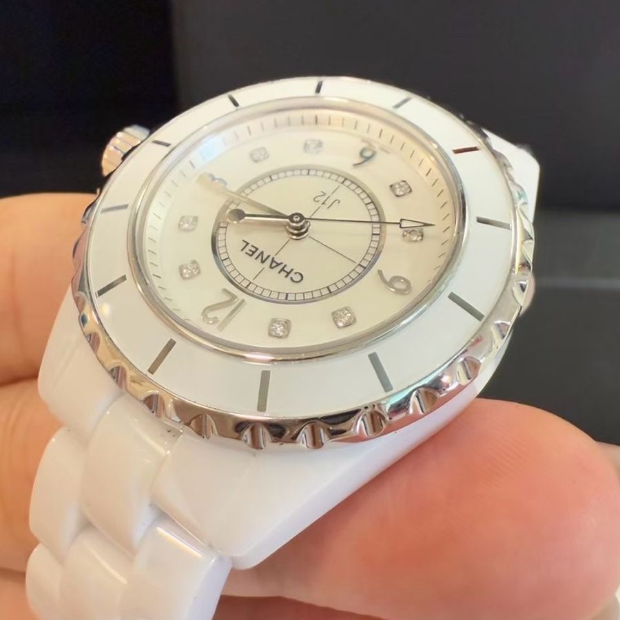 CHANEL 時尚名媛必備 J12 8鑽珍珠母貝款-3