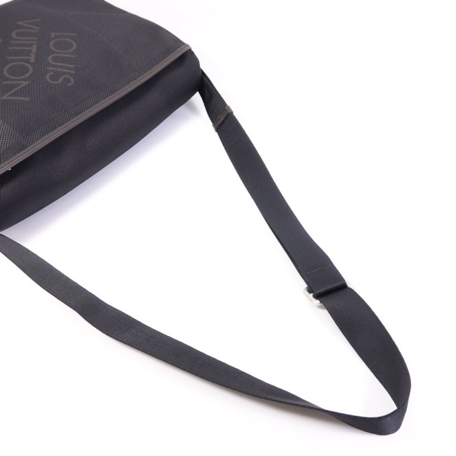 LOUIS VUITTON Damier Geant Petit Messager銀扣肩背袋-8