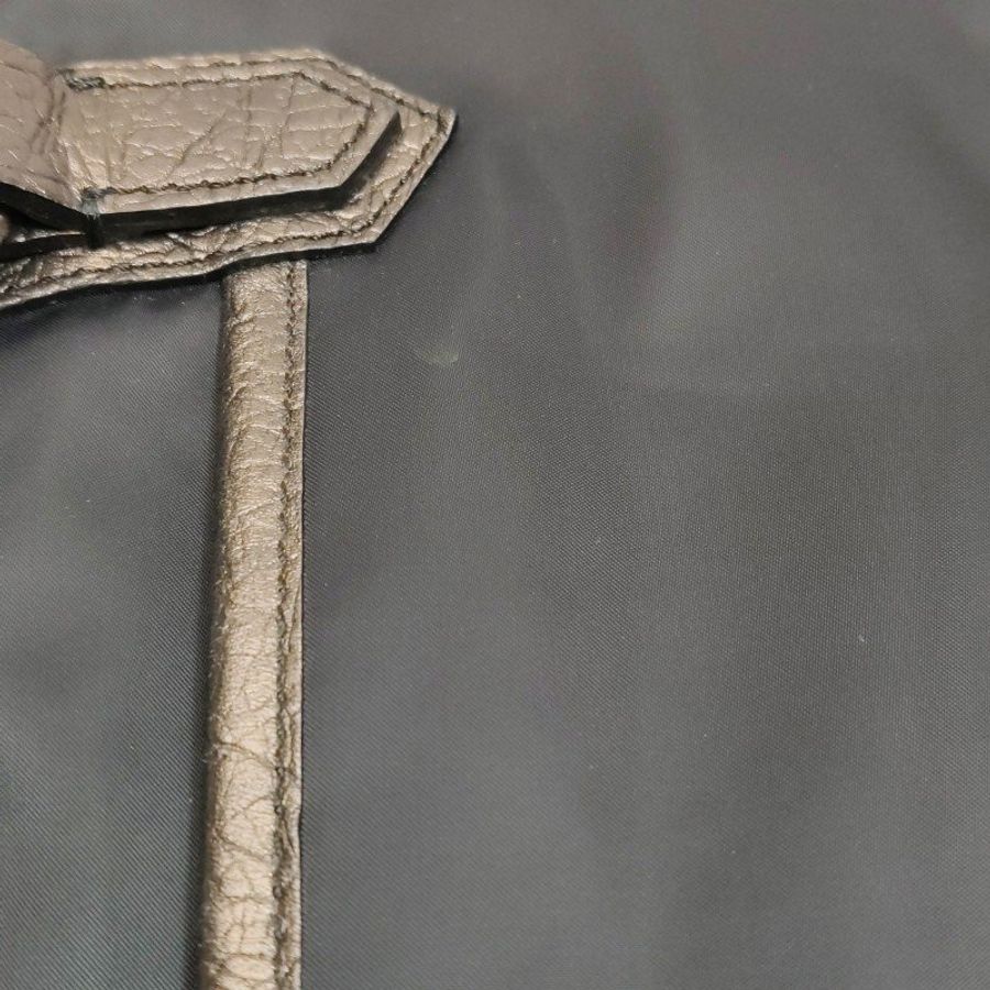 Burberry牛皮尼龍布拼色字母Logo徽標手提包-11