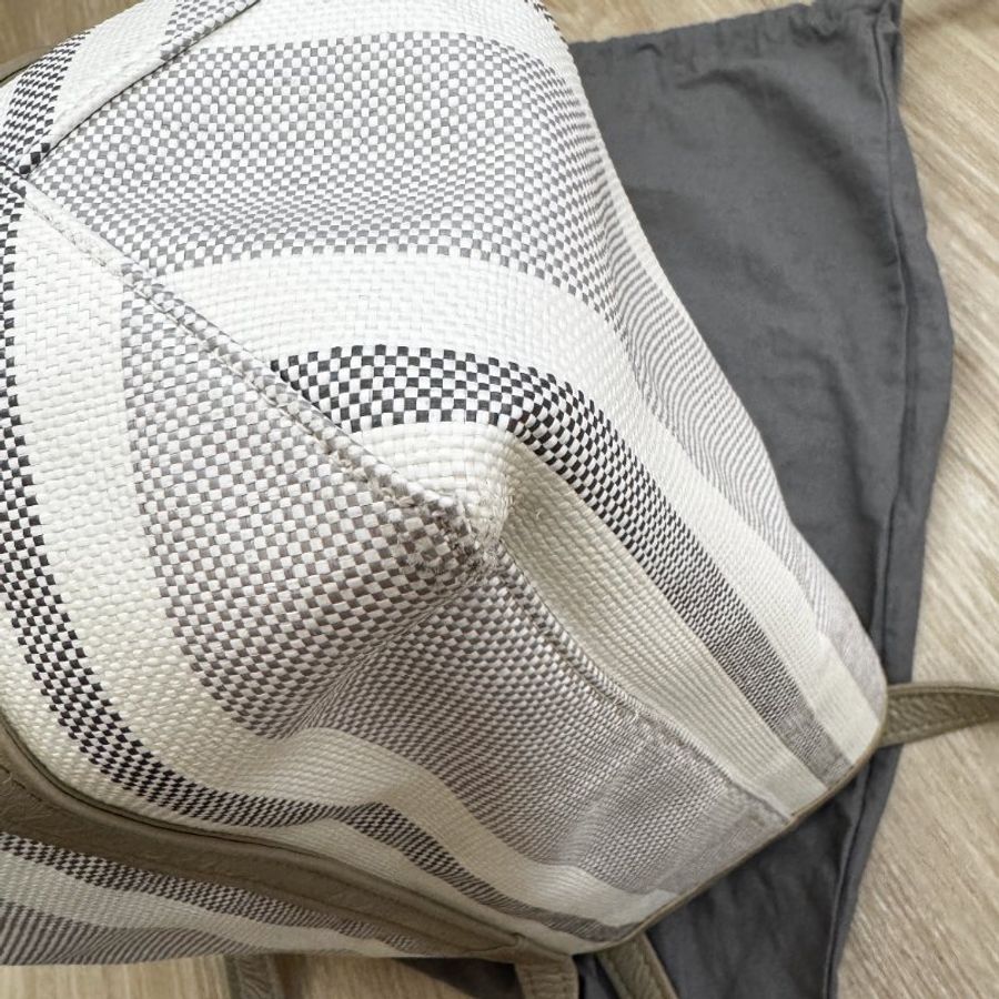 巴黎世家經典米白灰牛皮條紋托特包 兩用背袋 BALENCIAGA Barbes Medium East-West-10