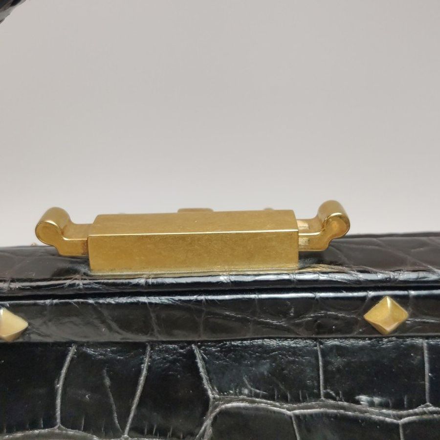 Gucci鱷魚皮純色壓紋字母ogo金屬扣手提包-11