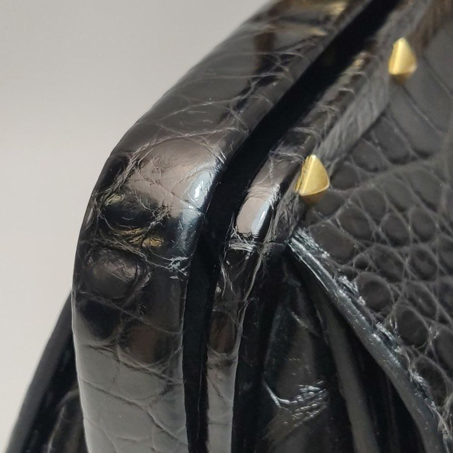 Gucci鱷魚皮純色壓紋字母ogo金屬扣手提包-14