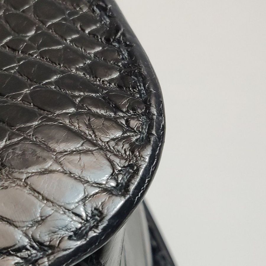 Gucci鱷魚皮純色壓紋字母ogo金屬扣手提包-15