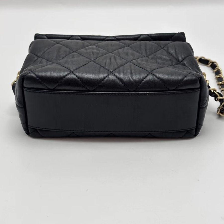 CHANEL 黑金21S hobo小號手提肩背斜背飯盒包 19*13*7 98新配件盒子塵袋-3