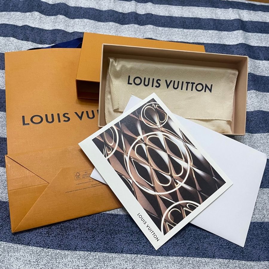 Louis Vuitton 深藍壓紋撞色長夾-22