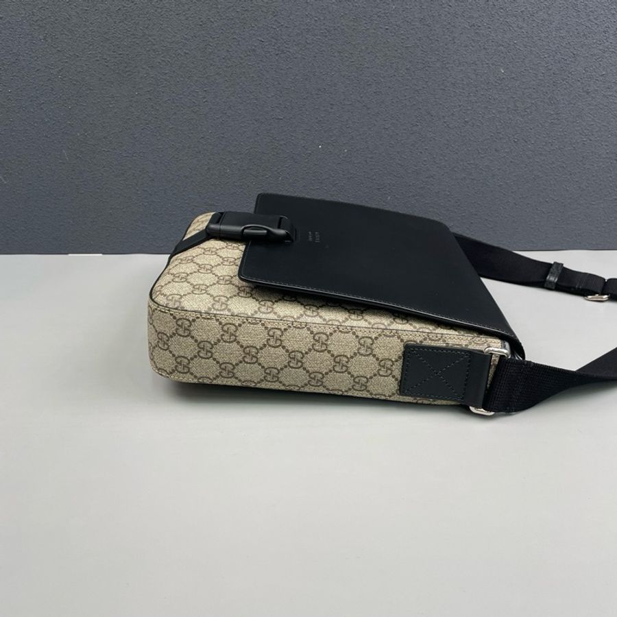 Gucci古馳 老花拼黑色郵差包 尺寸約25*26*5.5cm。-3