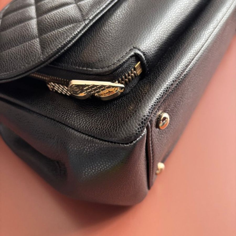 ::CHANEL:: Affinity Flap 黑色荔枝牛皮金轉釦經典郵差包手提/斜背包 大款-7