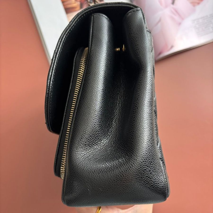 ::CHANEL:: Affinity Flap 黑色荔枝牛皮金轉釦經典郵差包手提/斜背包 大款-15