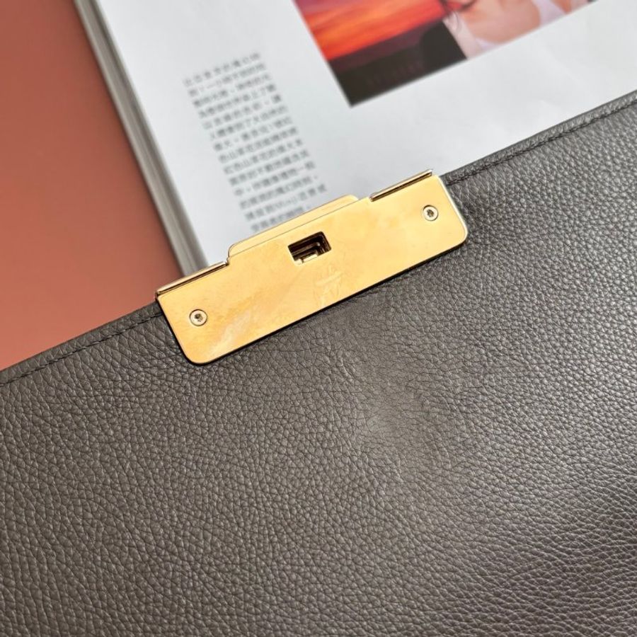 ::CHANEL:: A93703 灰色菱格牛皮金牌下蓋手提側背包 兩用包 上班包 商務包-13