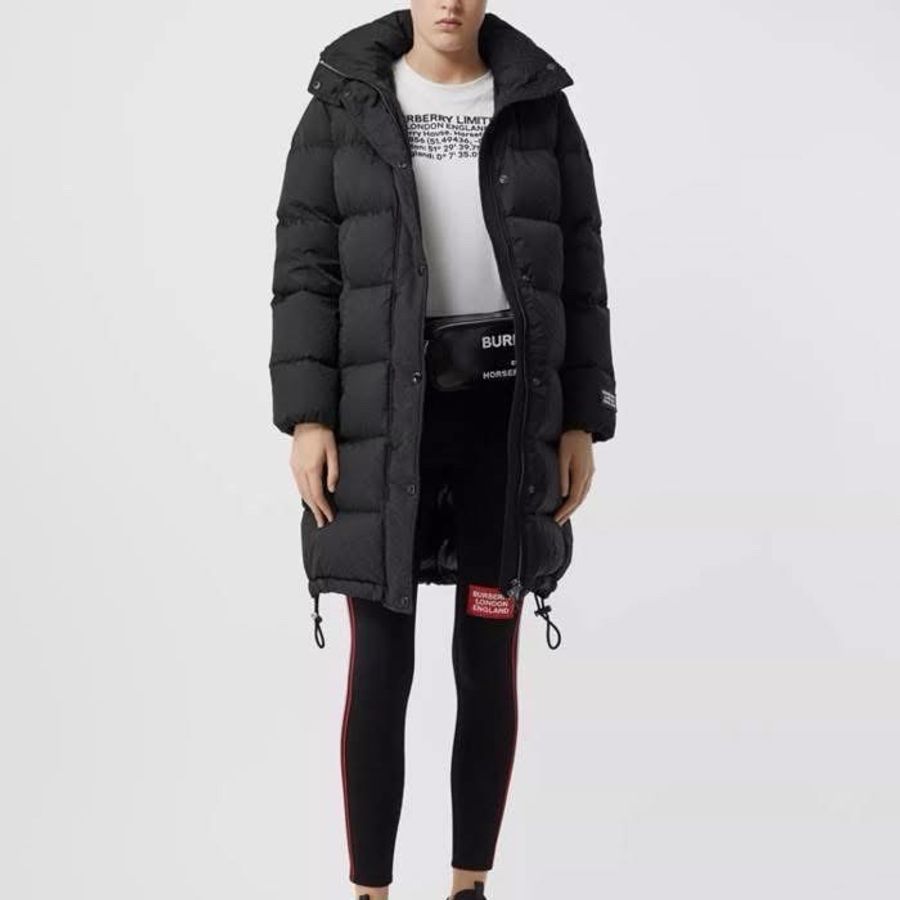 BURBERRY英國黑色TB連帽鵝絨大衣S-0