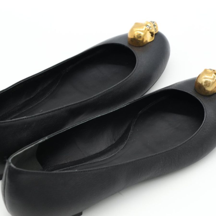 Alexander McQueen 麥昆 經典 黑色 皮革 金色水晶骷髏裝飾 平底鞋-2