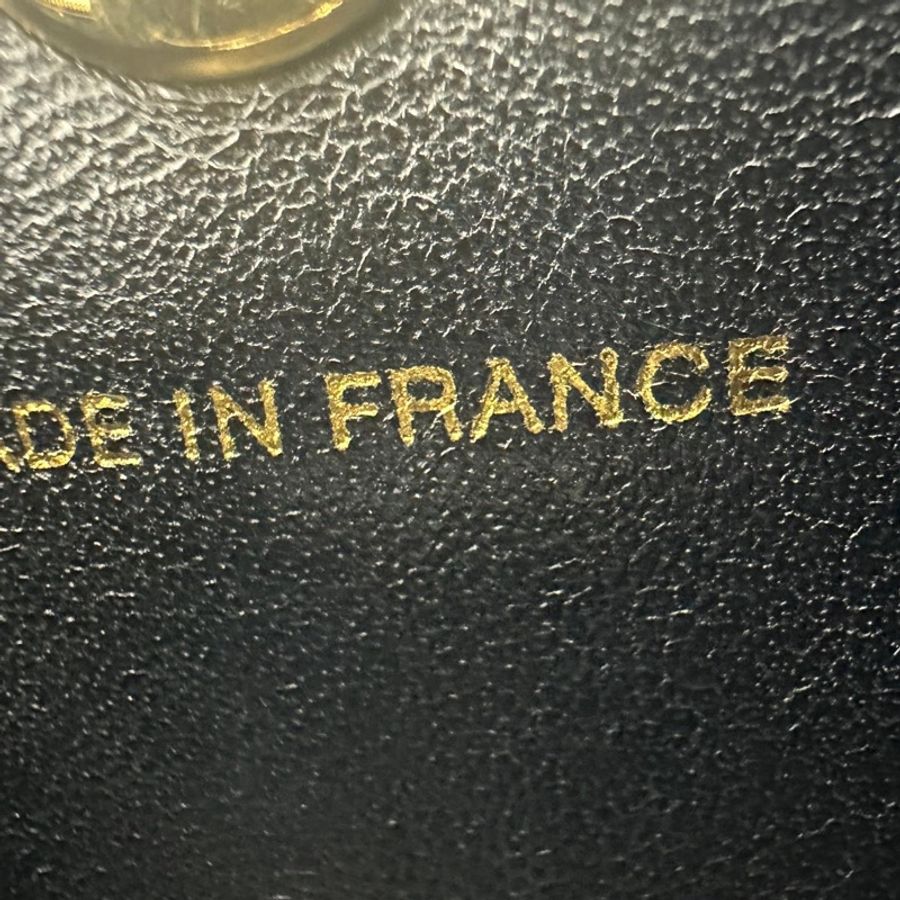 Chanel Vintage 96-97 Patent Leather Black Diamond Quilting Vanity Case with Gold Hardware-16