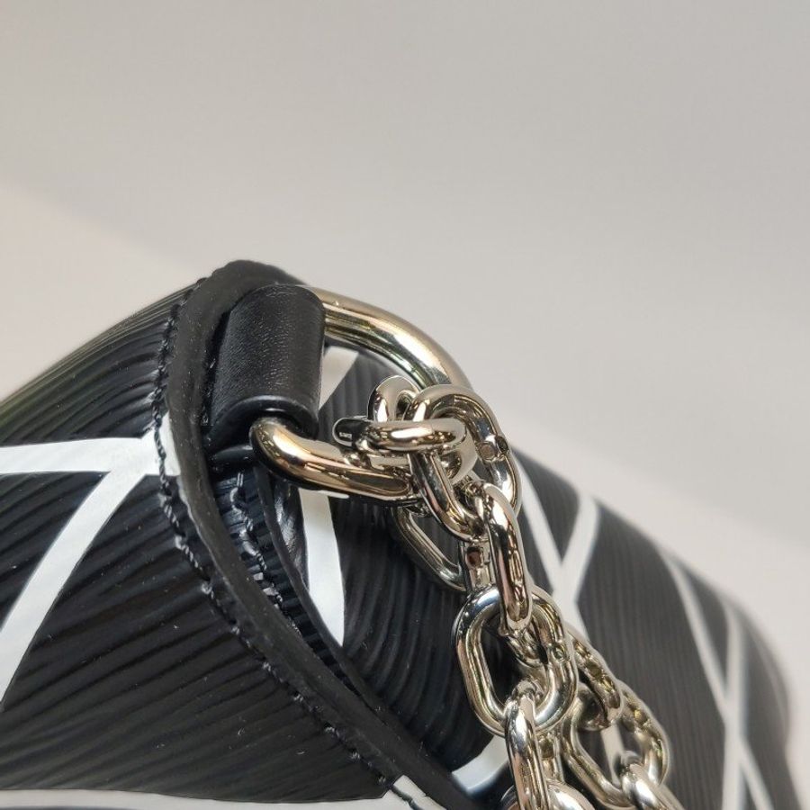 Louis Vuitton(LV)Twist小號牛皮拼色網格LV旋轉鎖扣單肩包-9