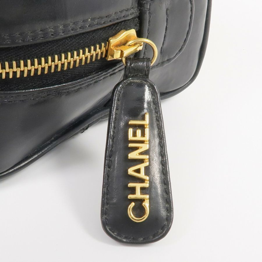 CHANEL 羊皮皮革Pouch金扣手拿包-5
