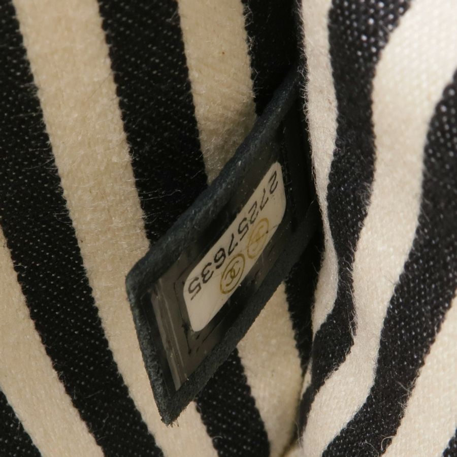 CHANEL 牛皮皮革Chain Shoulder金扣鏈帶肩背袋-15