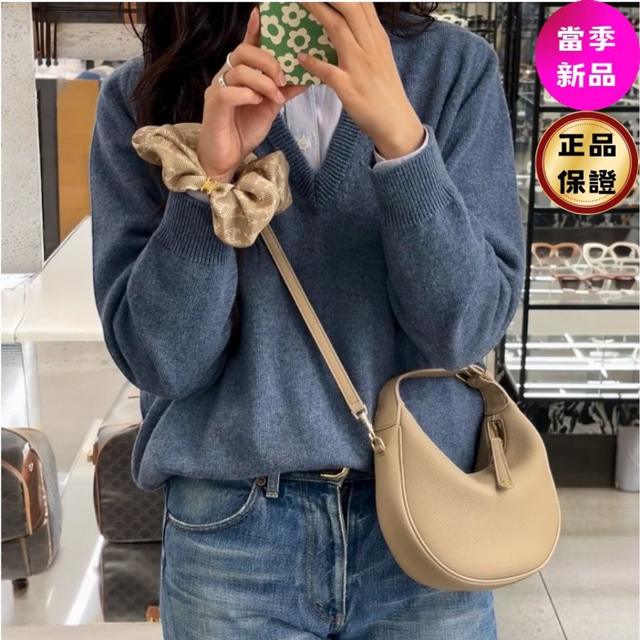 🎉新品好折扣✨Celine 120723 Teen 小牛皮 Lulu 豌豆包 SAFARI 沙色-0