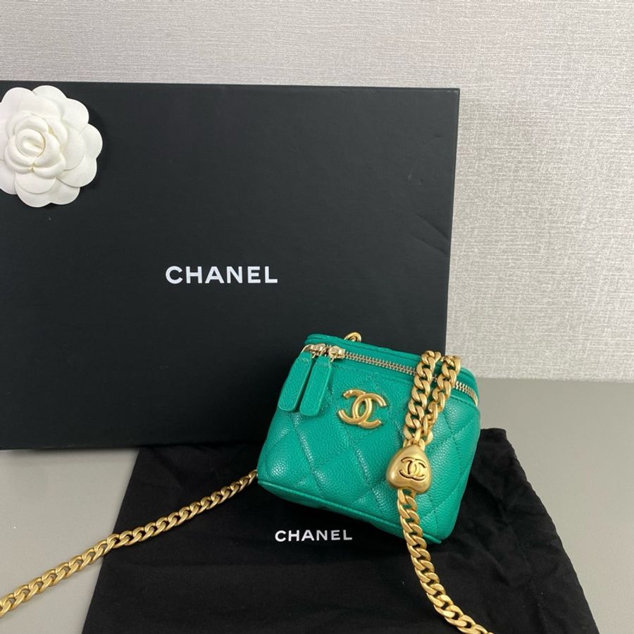 ✨Chanel 23P小牛皮愛心球 小盒子包 晶片款99新💚-5