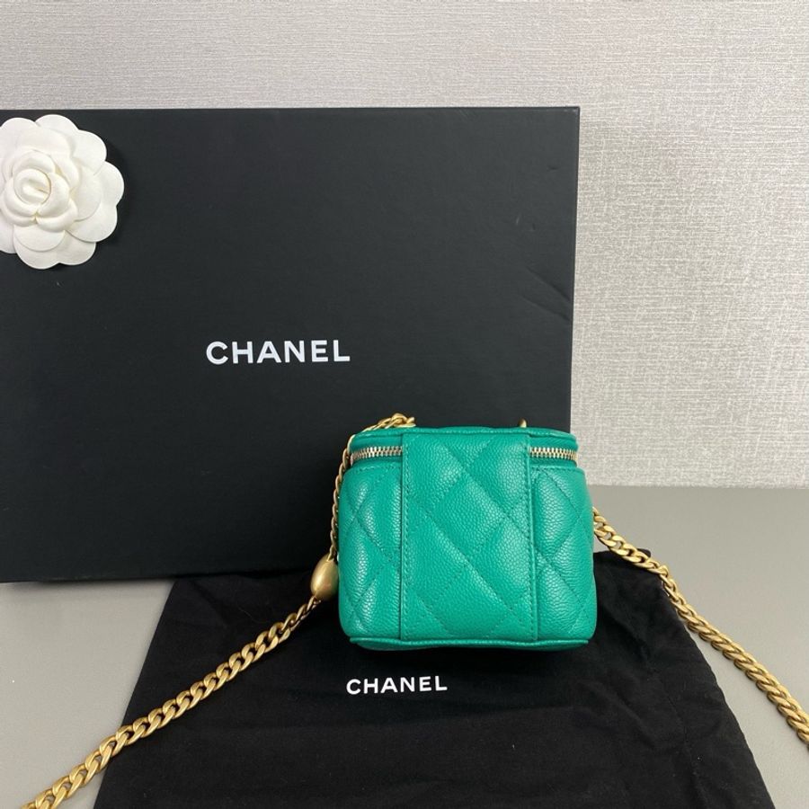 ✨Chanel 23P小牛皮愛心球 小盒子包 晶片款99新💚-6