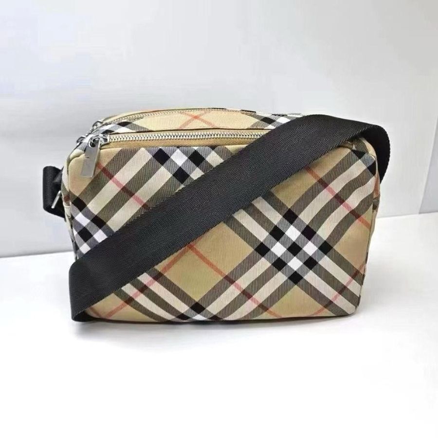 Burberry sand bag-1