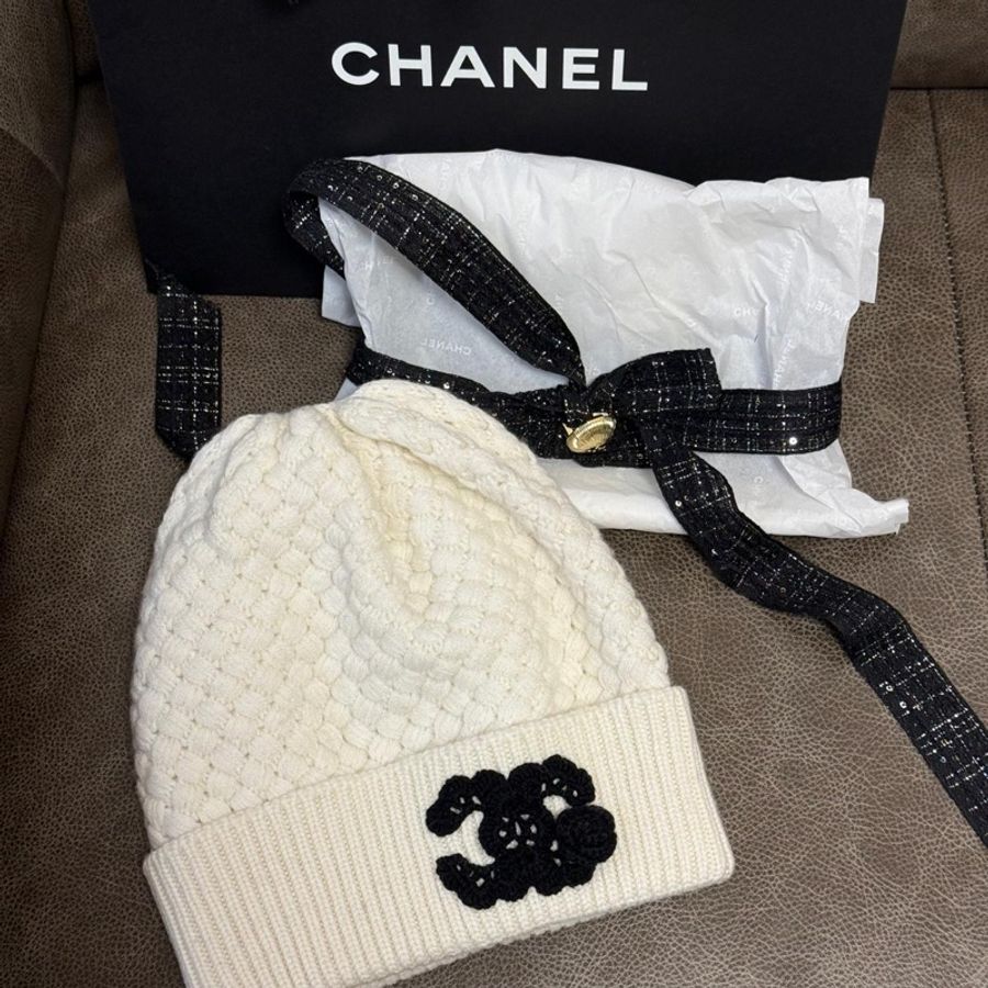 新款 Chanel 山茶花 冷帽 Beanie-1