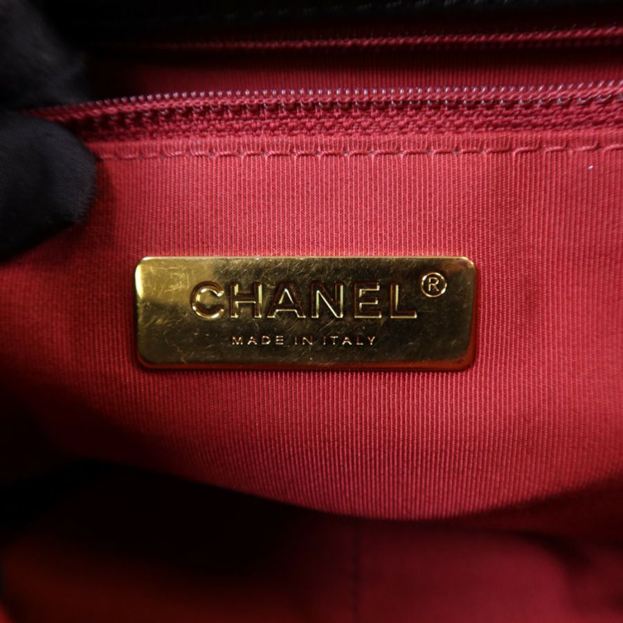 CHANEL 羊皮皮革Classic 19 Small鏈帶肩背袋-7