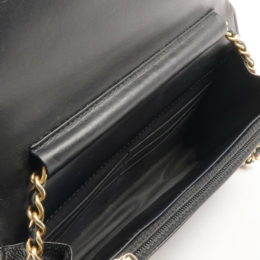 CHANEL 牛皮皮革WOC Wallet On Chain金扣鏈帶肩背袋-11