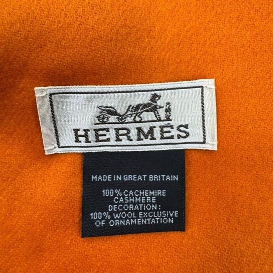 Hermes亮眼有型的橘色圍巾-4