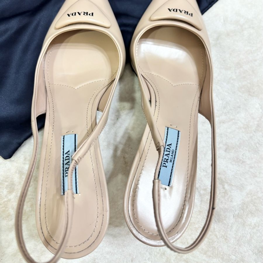 Prada 小貓跟鞋 裸粉色 專櫃42000-6