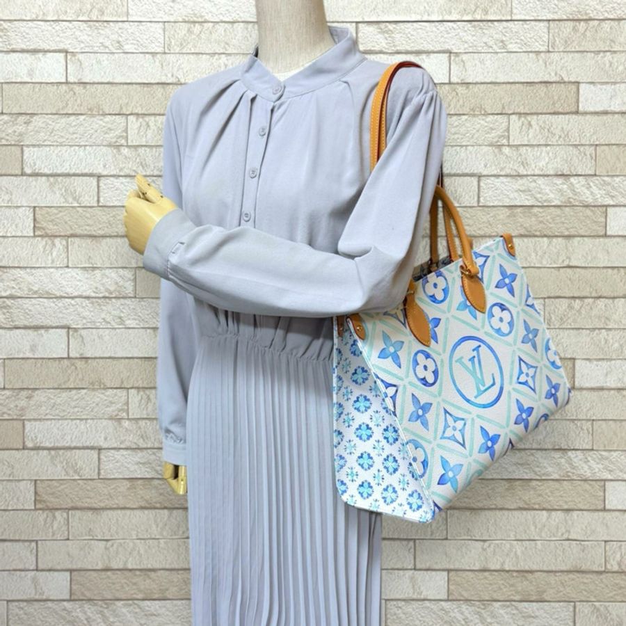 二手路易威登 On the Go MM LV Monogram Tile 單肩包，PVCM11262，藍色，女士，兩用-1