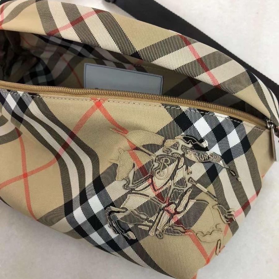 Burberry sand belt bag-1
