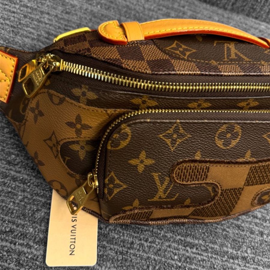 【LOUIS VUITTON LV 路易威登】新款 RUSH BUMBAG DAMIER及MONOGRAM REVERSE貼圖刺繡 腰包(下單前須先私訊)-2