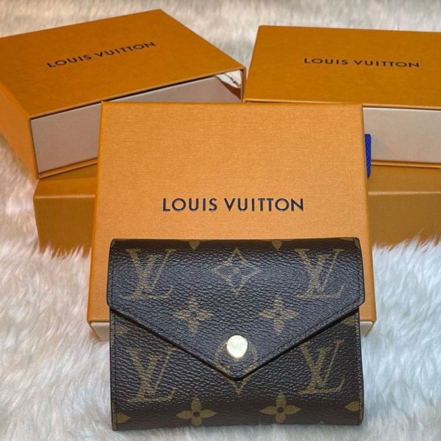 【LOUIS VUITTON LV 路易威登】LOUIS VUITTON-經典花紋三折零錢短夾(下單前須先私訊)-0