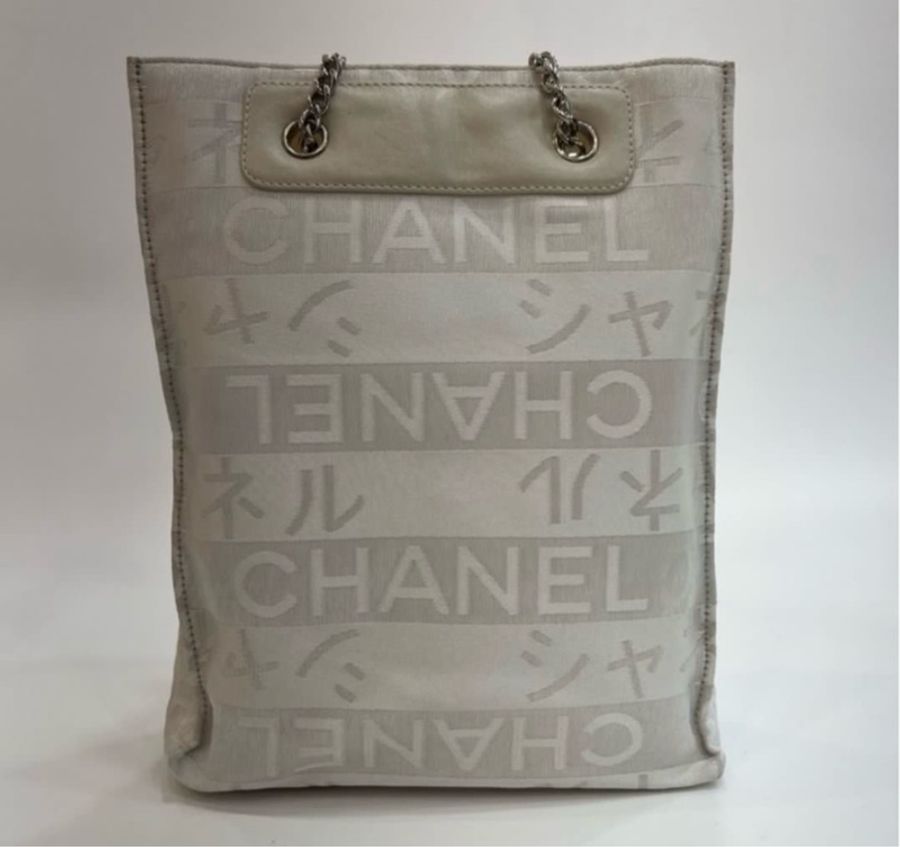 Chanel Ginza Limited Edition Bag White 香奈兒銀座限定白色中古包-1