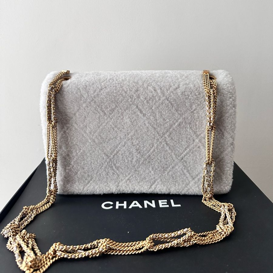 Chanel 小羊皮毛毛 灰色 口蓋包 肩背包 芯片-7