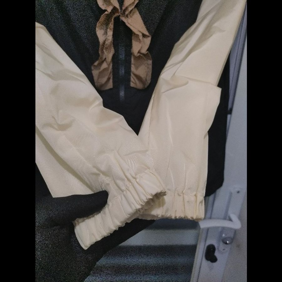 Moncler 黑白拼咖色有帽薄外套-5
