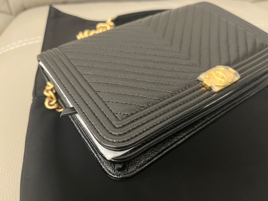 CHANEL BOY WOC-10