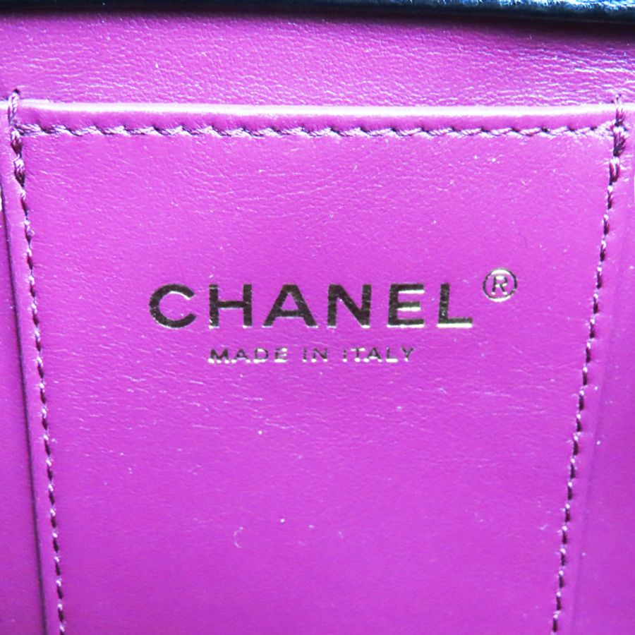 黑色菱格紋羊皮後背金扣【CHANEL 香奈兒】 AS4493-5