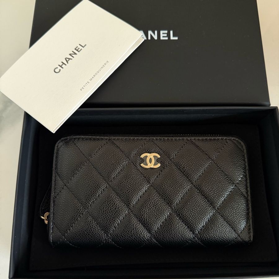 全新Chanel香奈兒經典黑金荔枝拉鍊中夾-1