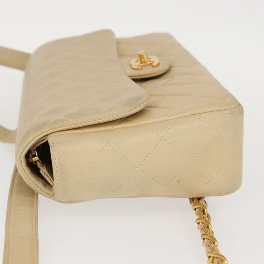 【日本直送】香奈兒 (CHANEL) 絎縫羊皮肩包 米色 金色 CC 標誌 Auth 146557V-3
