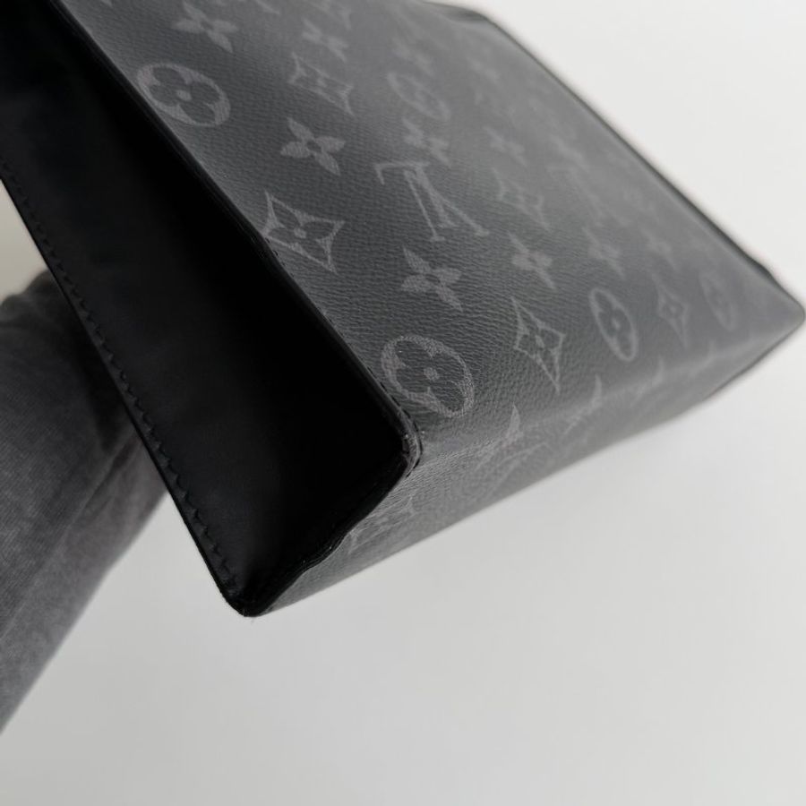 98新🫰🏻 Louis Vuitton LV 路易威登 Pochette Voyage MM 手拿包-14