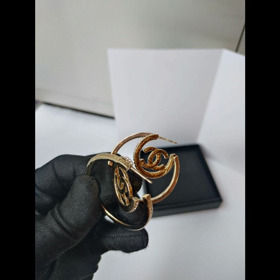 Chanel 淡金大C水鑽雙C耳環-1