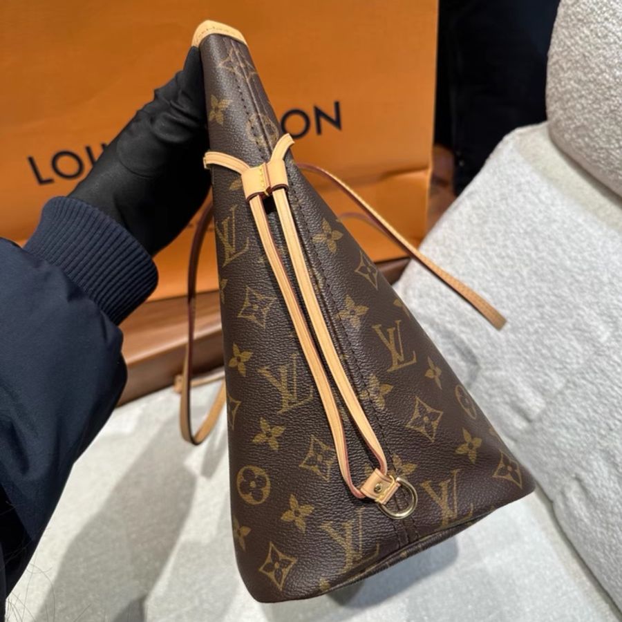#閒置新🈶購證 #年底甩貨亂賣 #芯片款 Lv Neverfull 老花肩膀托特包-3