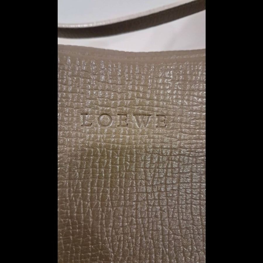 Loewe稀有皮革復古肩背腋下包-2
