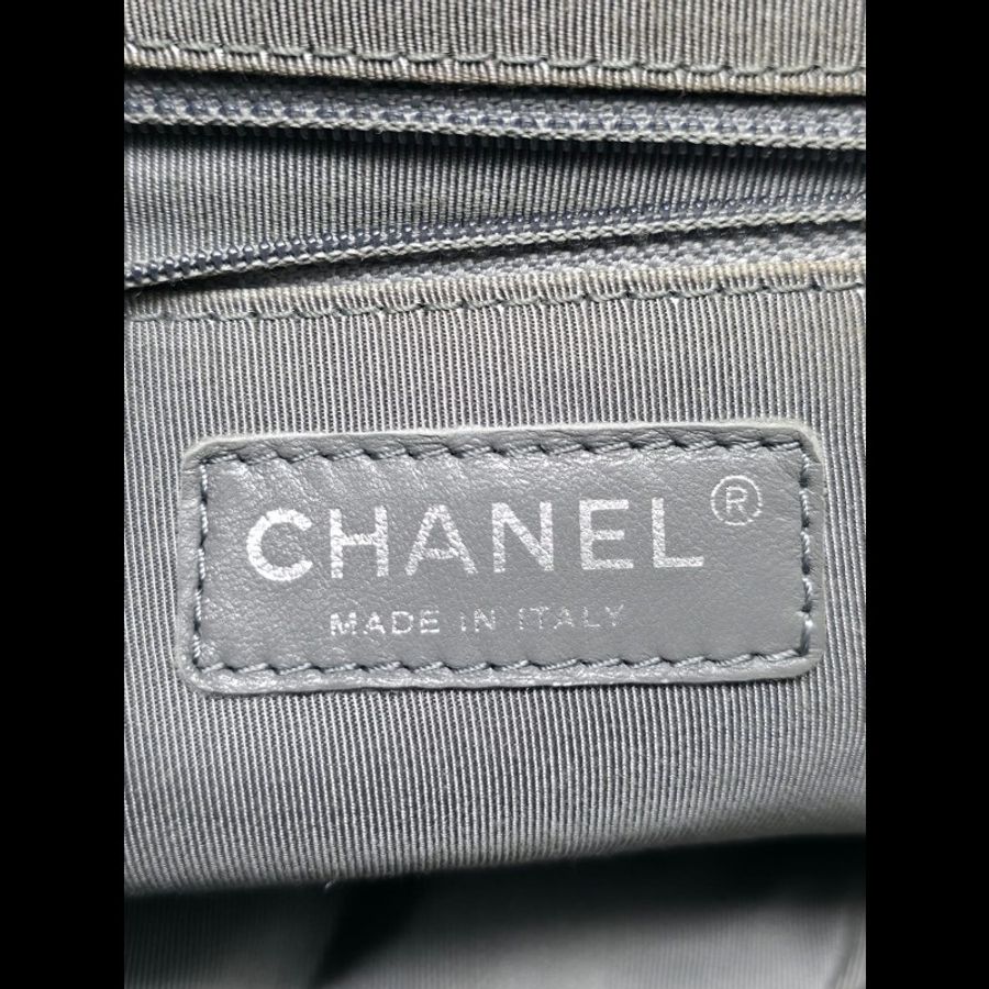 Chanel - Chain Flap Bag-19