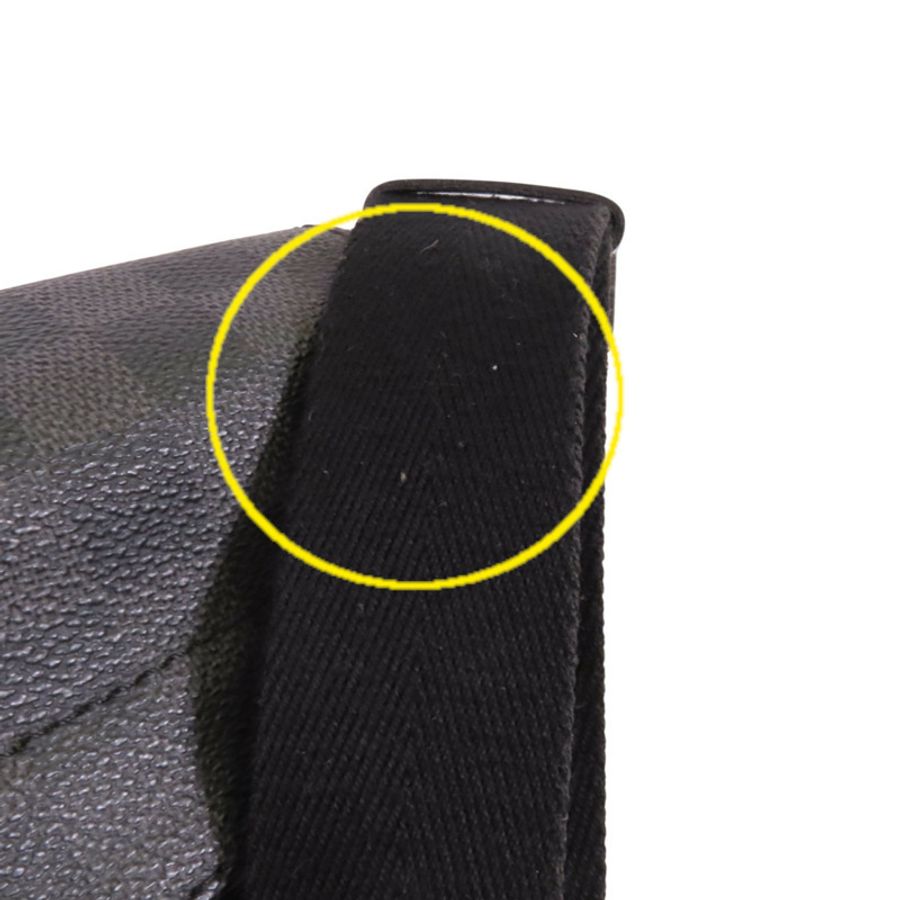 LOUIS VUITTON Damier Graphite District GM肩背袋-19