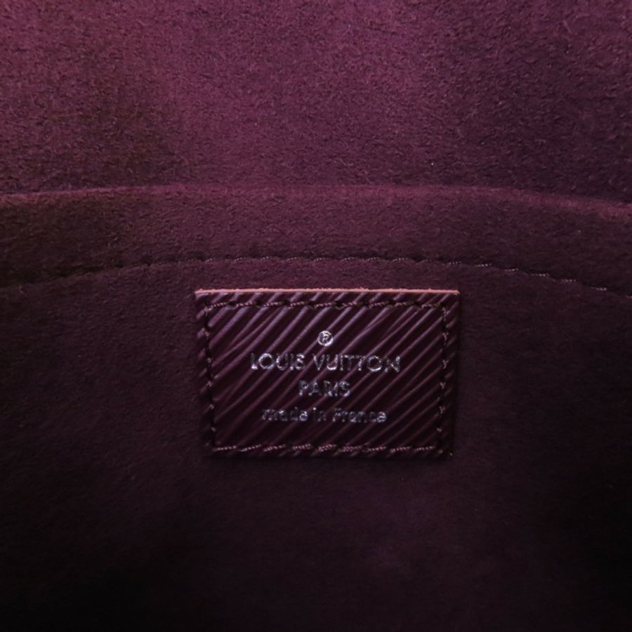 LOUIS VUITTON Epi Saint Cloud金扣肩背袋-6