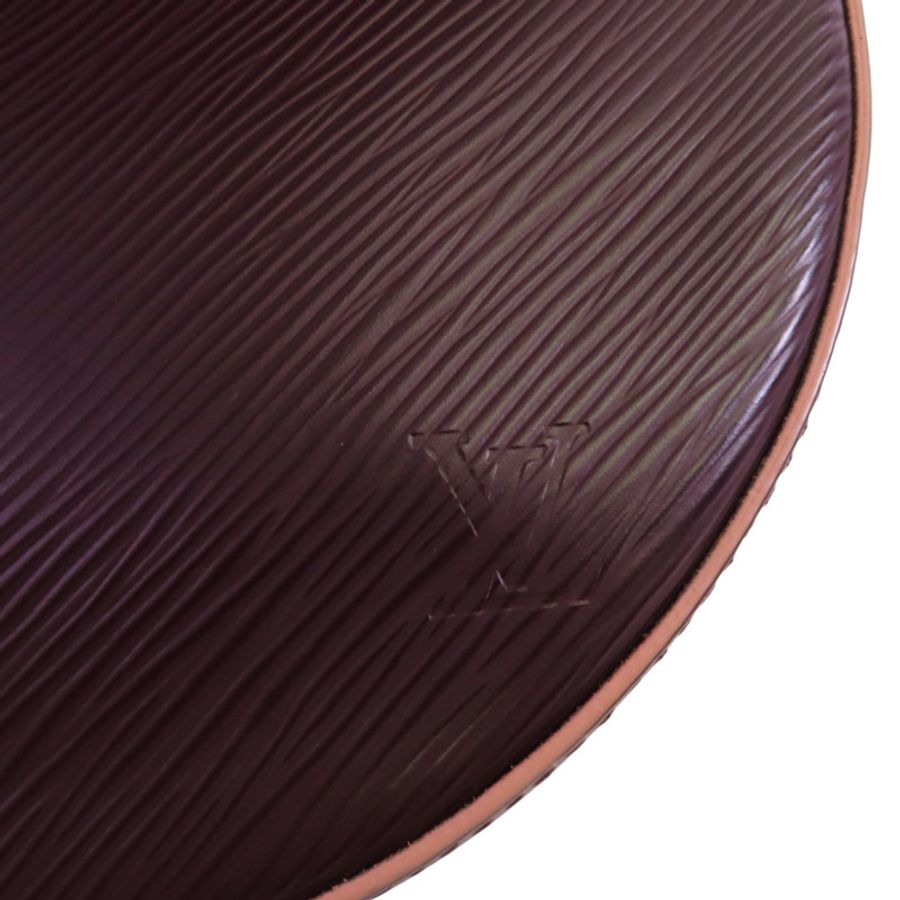 LOUIS VUITTON Epi Saint Cloud金扣肩背袋-15