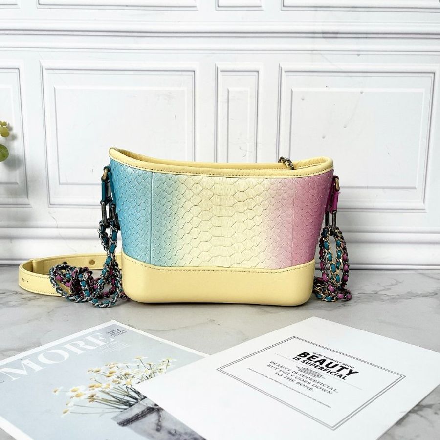 Chanel 紫色拼黃色小號蛇皮漸變流浪包15*20*8cm,99新配件塵袋盒子稀有皮證書-1